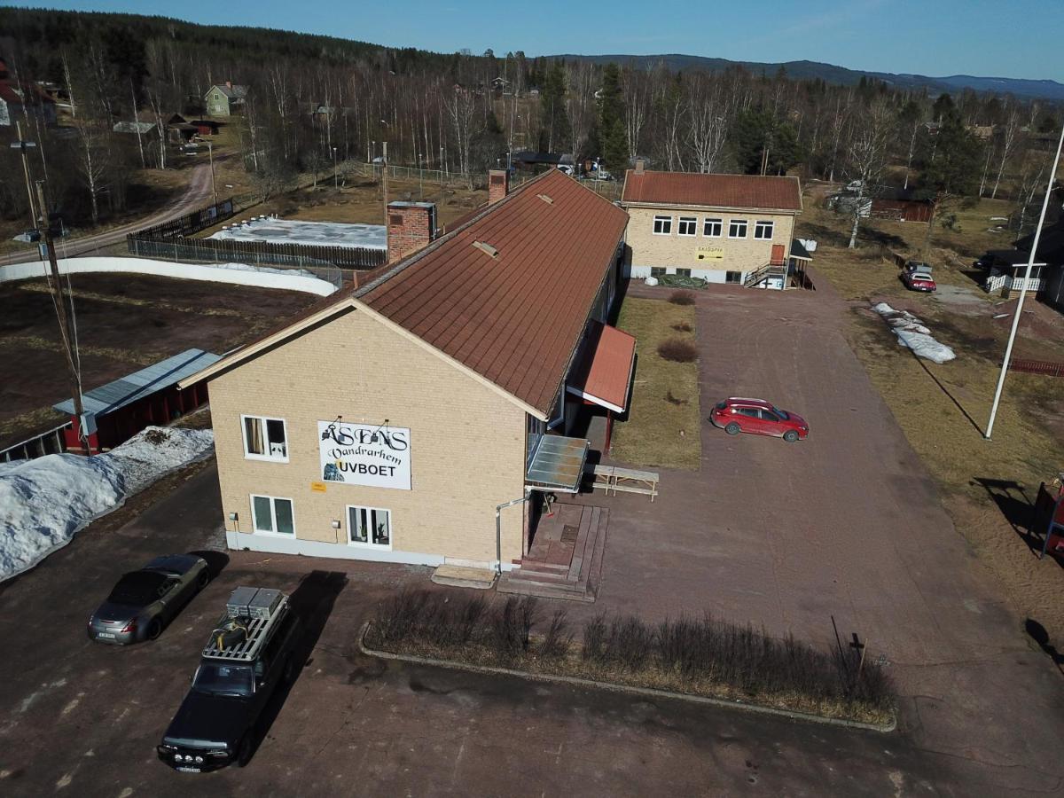 Asens Vandrarhem Uvboet Älvdalen Eksteriør billede